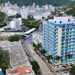 303 El Rodadero, Familiar , Piscina , Parqueadero Santa Marta (Magdalena)